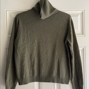 Olive Green cashmere Turtleneck Sweater